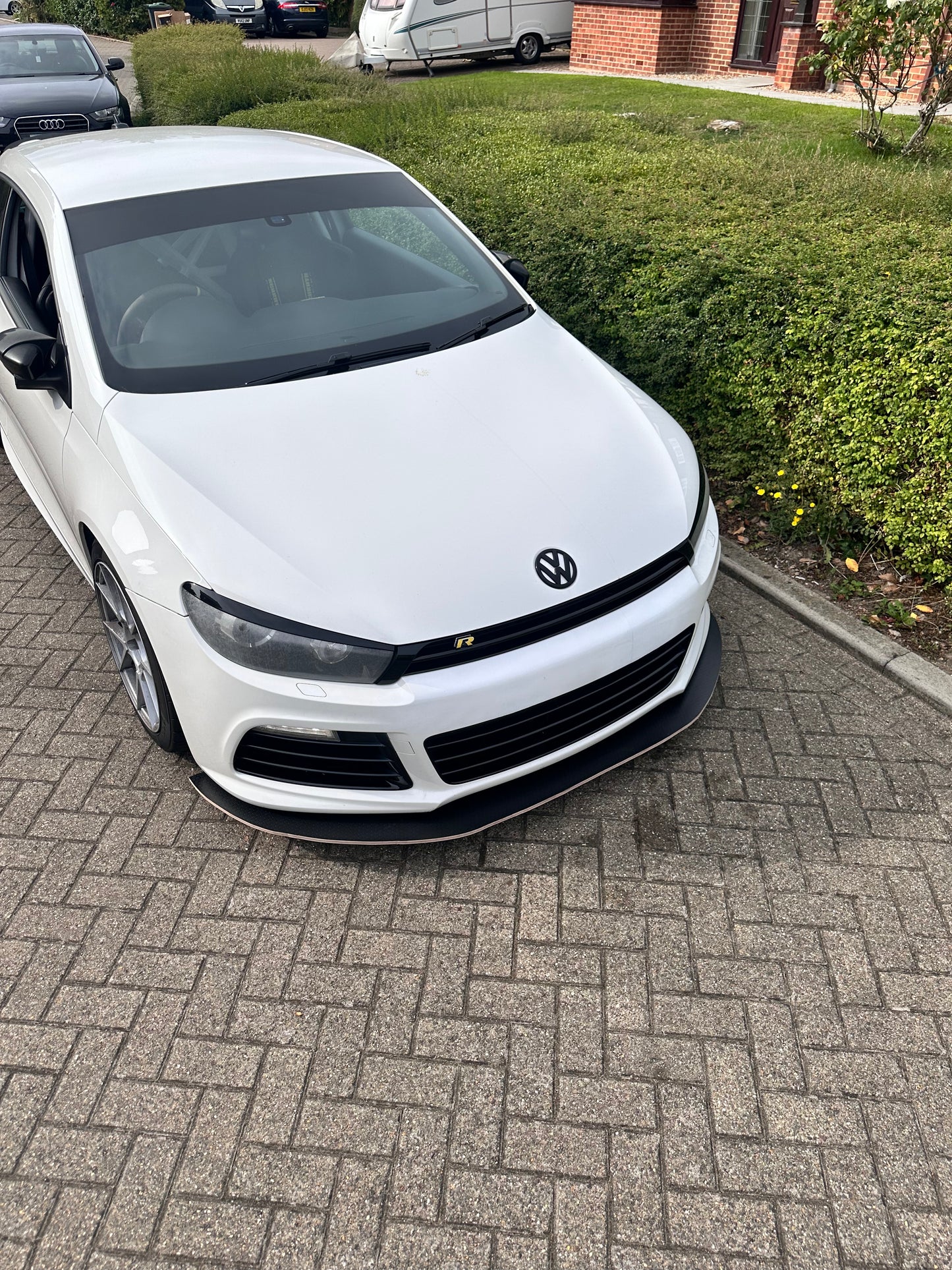 VW Scirocco chassis mount splitter