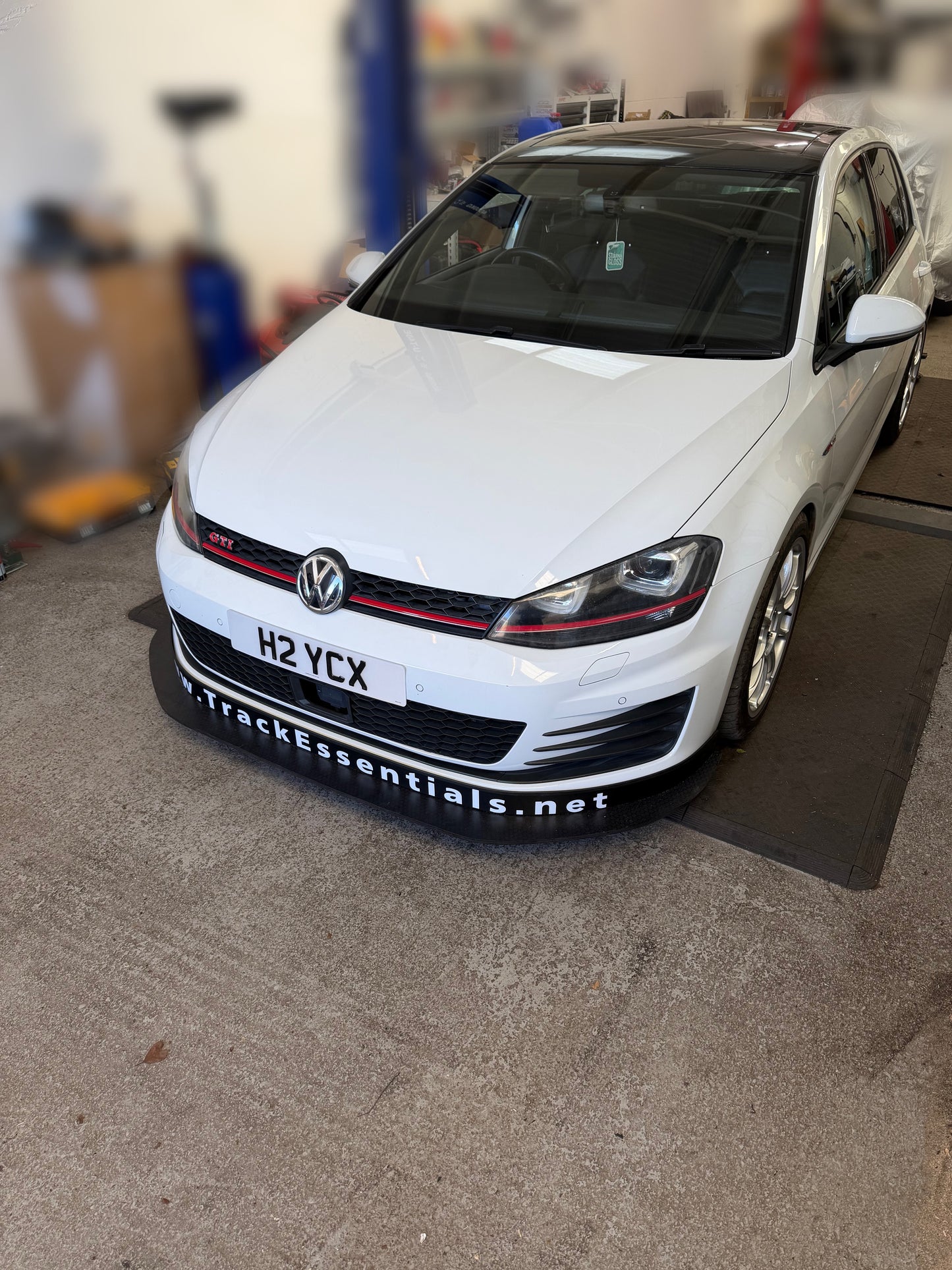 VW Mk7/7.5 Golf Gti chassis mount splitter