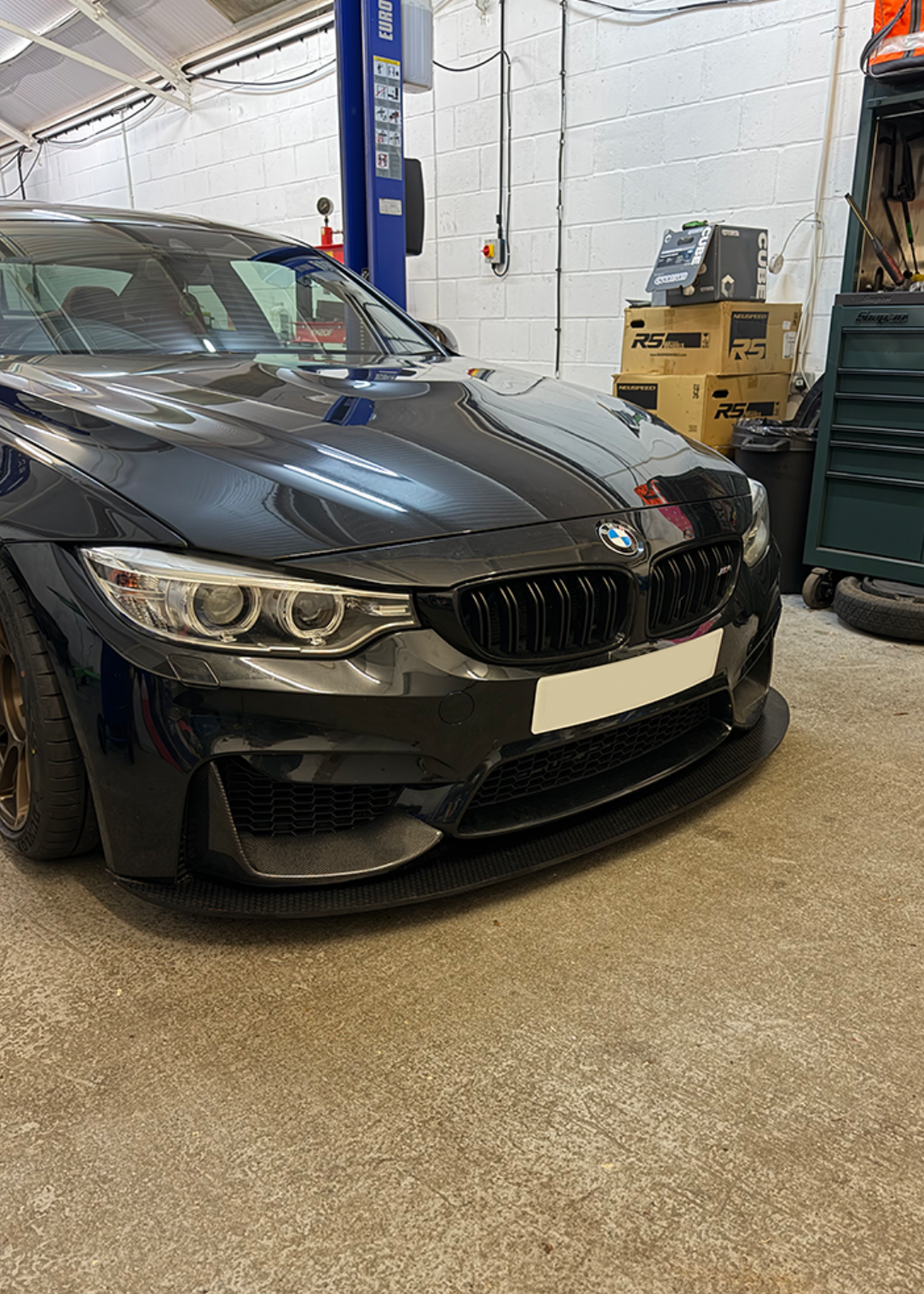 BMW F82 M4 Chassis Mounted Splitter